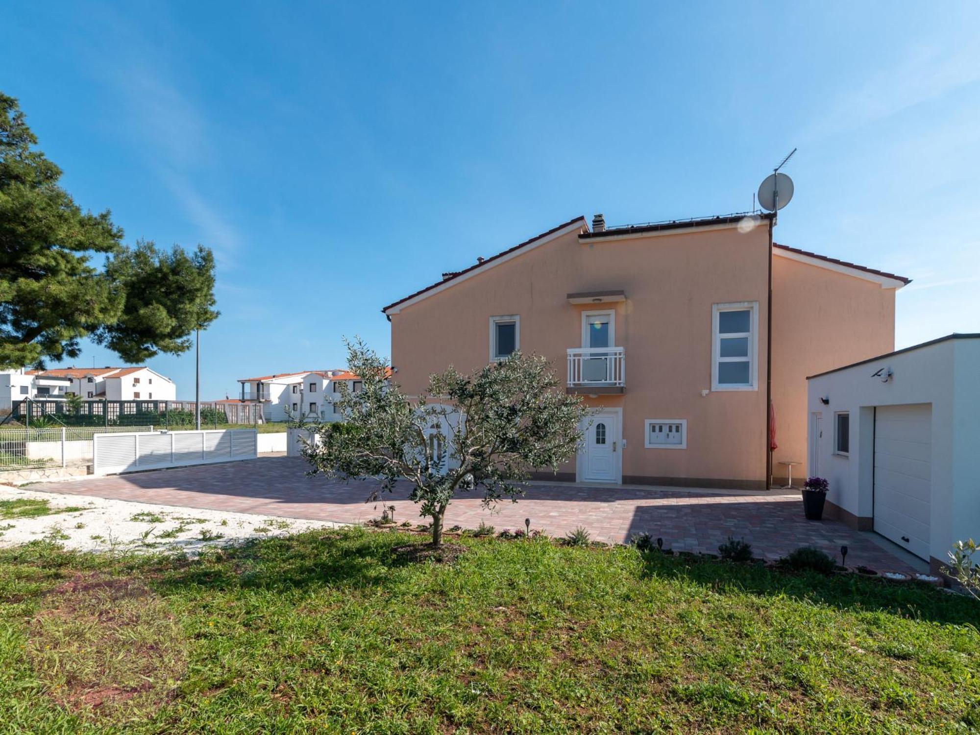 Apartment Villa Nikaroni-1 Trogir Exteriör bild